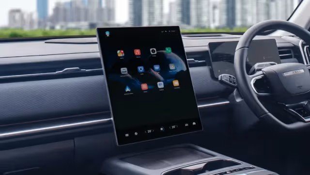 Layar 14,8 inci dengan APPLE Carplay & Android Auto